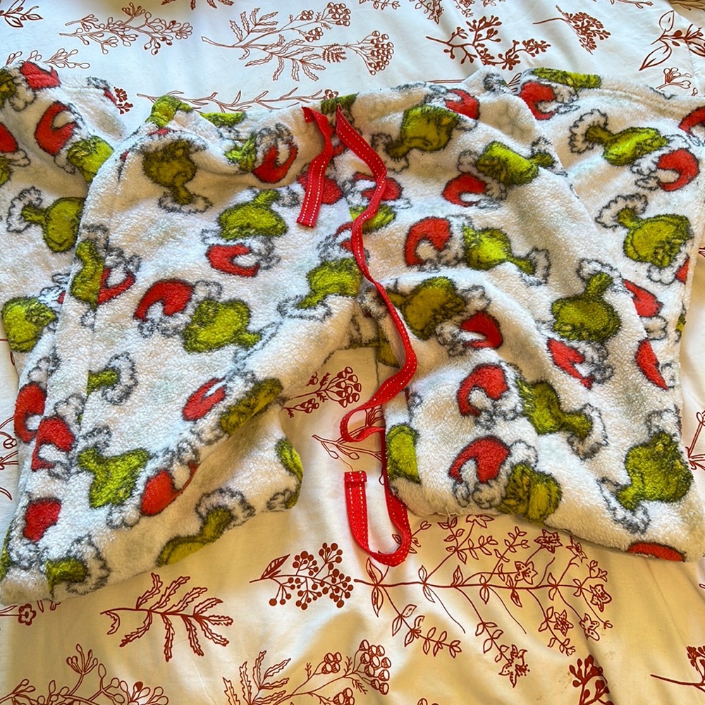 Grinch pajama pants